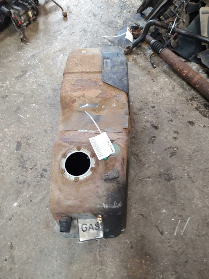 Топливный бак в сборе 1998 - 2001 Ford Explorer Sport 2Dr от оригинального производителя F87Z9002MA - Изображение 2 из 3