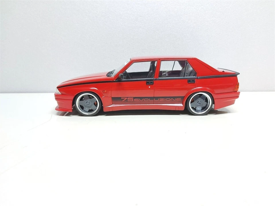 Alfa Romeo 75 Turbo Evoluzione Tuning Rosso del 1987 - 1/18 Artigianale base MCG - Immagine 4 di 4