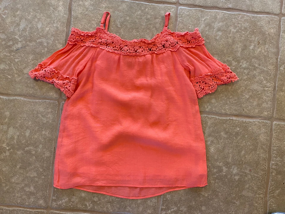AMY BYER YOUTH GIRLS CORAL OFF SHOULDER TOP SIZE L 14 - Image 2 of 3