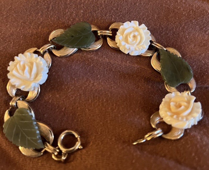 Vintage Bracelet Carved Rose & Carved Jade Leaf Link Bracelet 6 1/2”