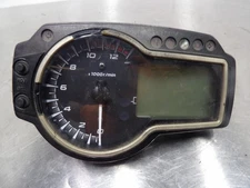 15-16 Suzuki GSXs750 speedometer rpm mph gauge cluster 21899 miles 34120-08J50