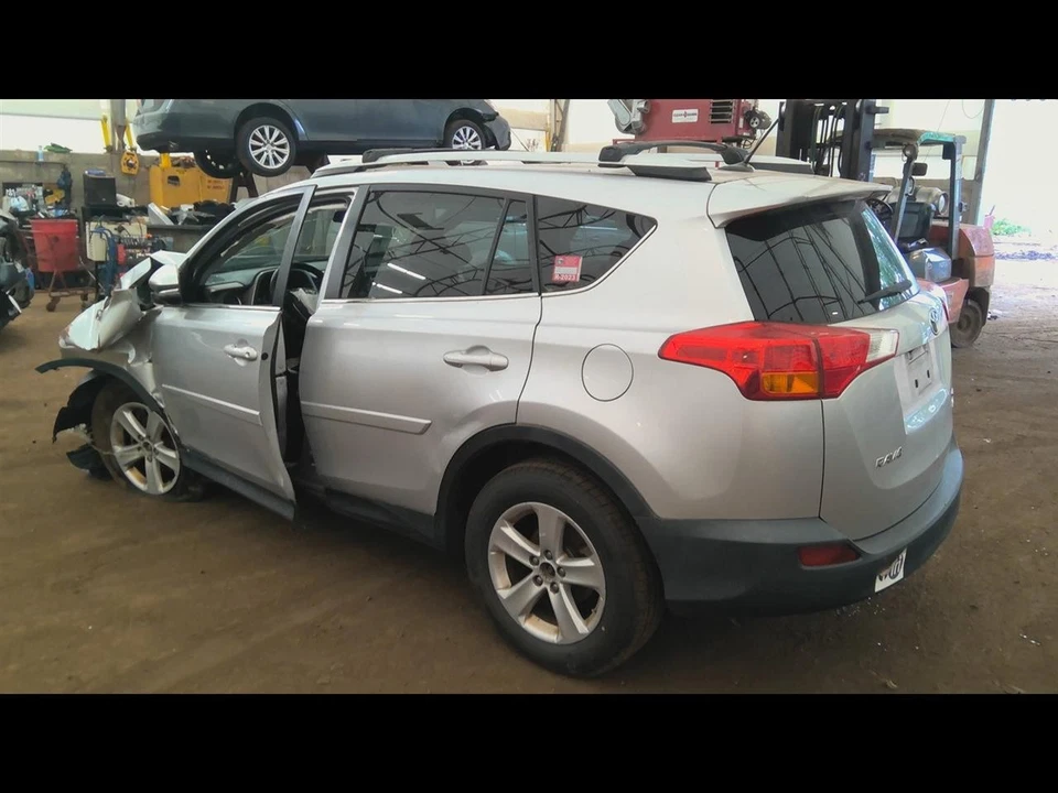 Radiator VIN F 5th Digit 2ARFE Engine Fits 06-18 RAV4 6658141 Foto 2 de 4