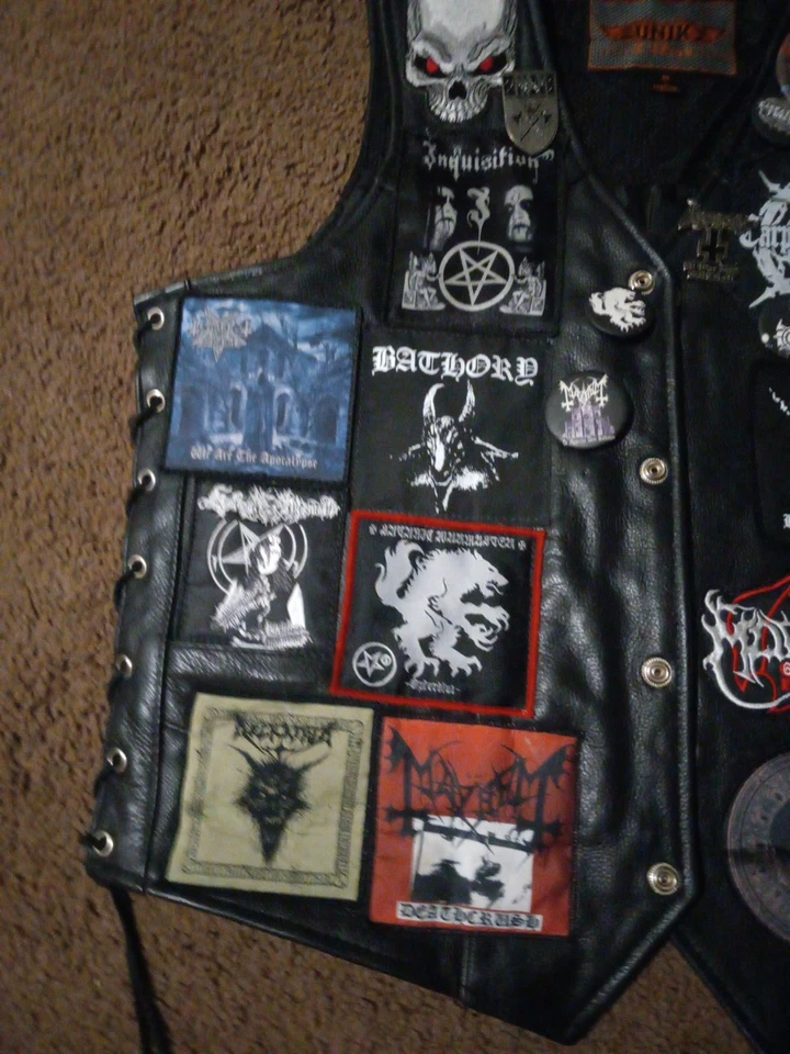 Chaleco original talla M EE. UU. Bandas de metal negro hechas de cuero puro Unik Ultra  Foto 4 de 4