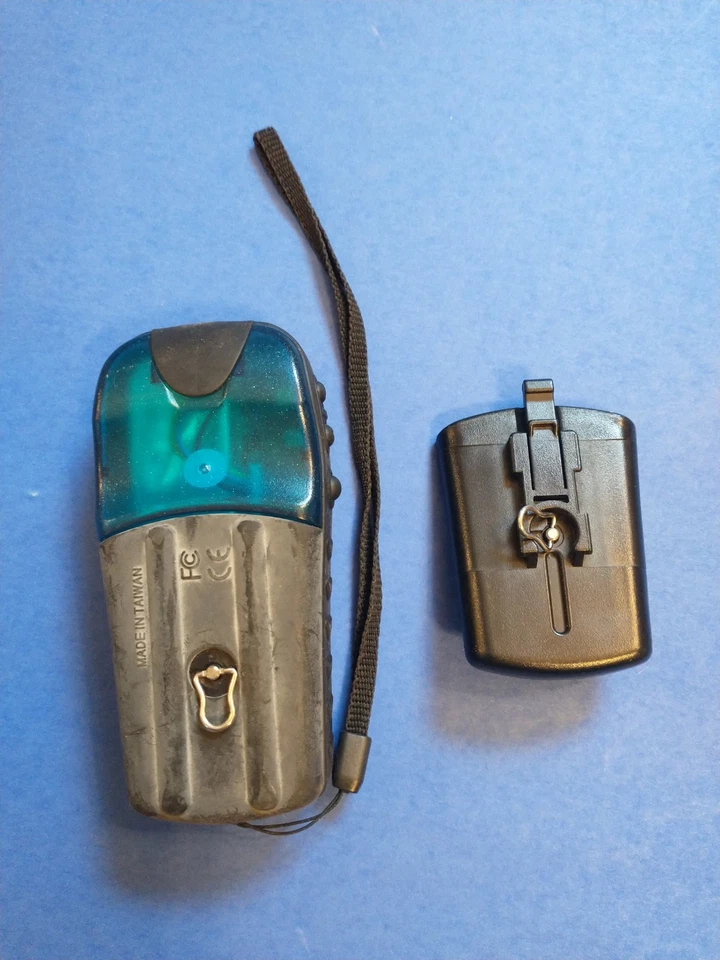 Garmin eTrex Legend Includes Garmin MapSource CD Rom United States & Accessories - Image 4 of 4