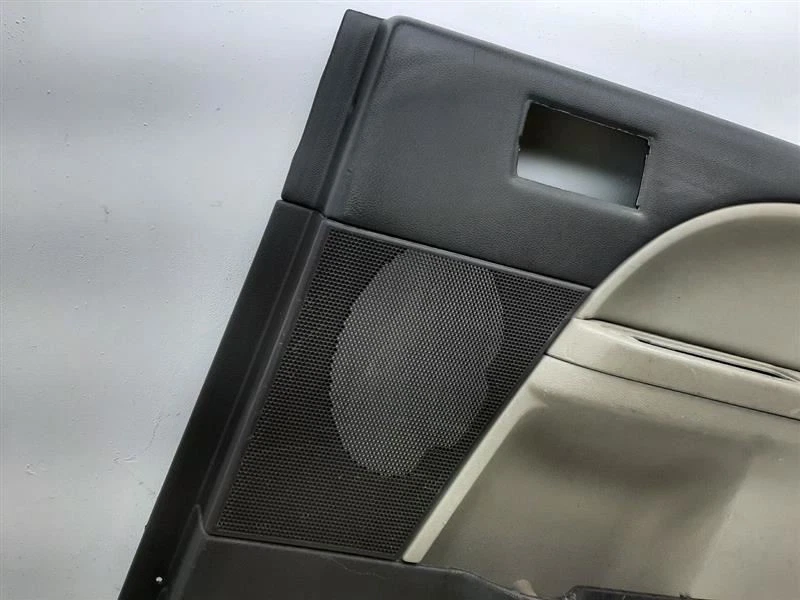 2008 Ford Taurus X Passenger Side Door Trim Panel Rear 8F9Z-7427406-AA - Image 3 of 4