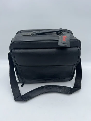 Vintage Targus Universal Notebook Messenger Briefcase Laptop Bag Shoulder Strap
