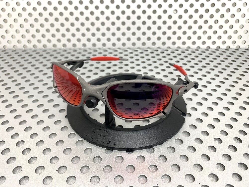 OAKLEY モデル ケイト RED Oakley Kato Sunglasses (White) (Prizm Road Lens