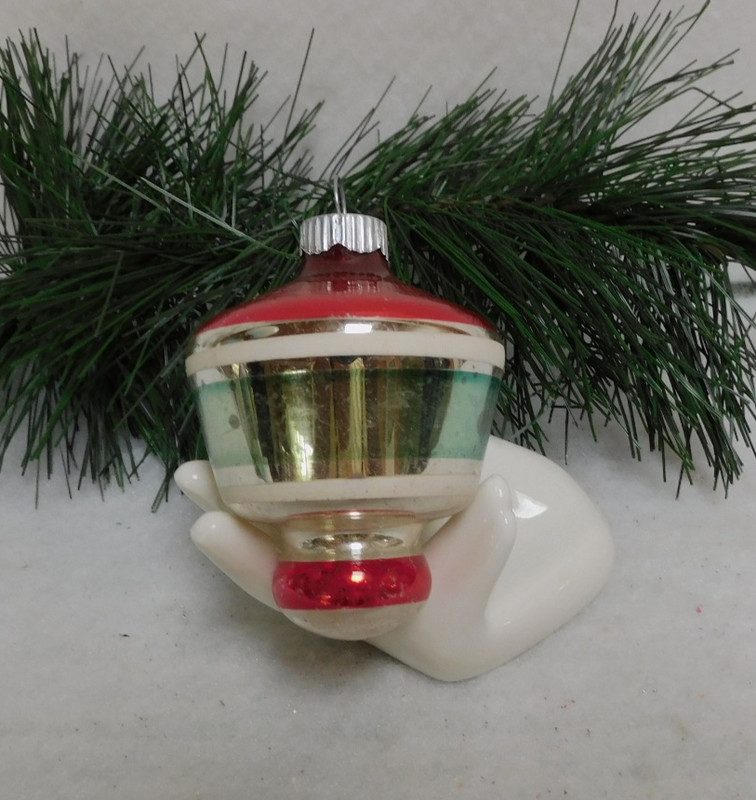 VTG CHRISTMAS ORNAMENTS SHINY BRITE  CHRISTMAS TREE  UFO LANTERN  PRETTY COLORS