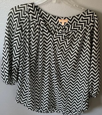 Tamara Women s Three-Quarter Sleeve Black And White Chevron Top Size Small
