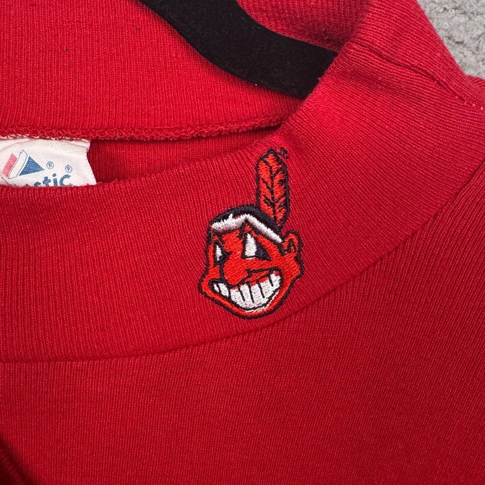 VTG Cleveland Indians Shirt Men XL Red Majestic Guardians Chief Wahoo Mockneck - Image 4 of 4