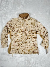 US Marine Corps CDJ 180S Combat Desert Jacket Mens Medium USMC MARPAT Digital