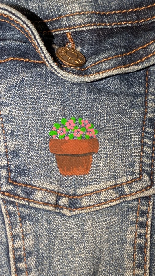 Hand-painted Derpy Tiger and Bird KPOP on Celebrity Pink Jean Jacket Women's M - Image 4 of 4