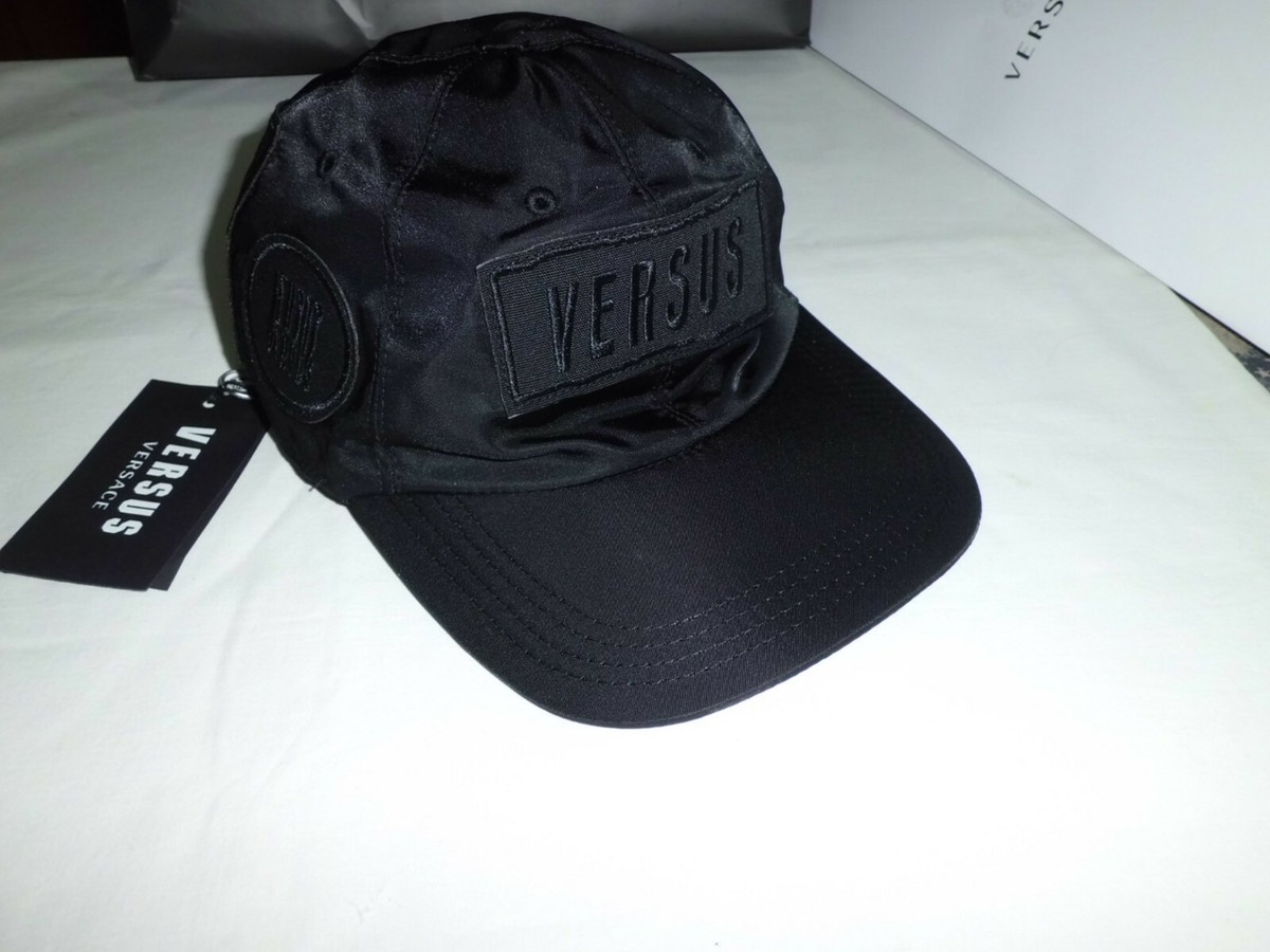 Versace Versus Cappello logo Zayn X Versus Cappellino Baseball