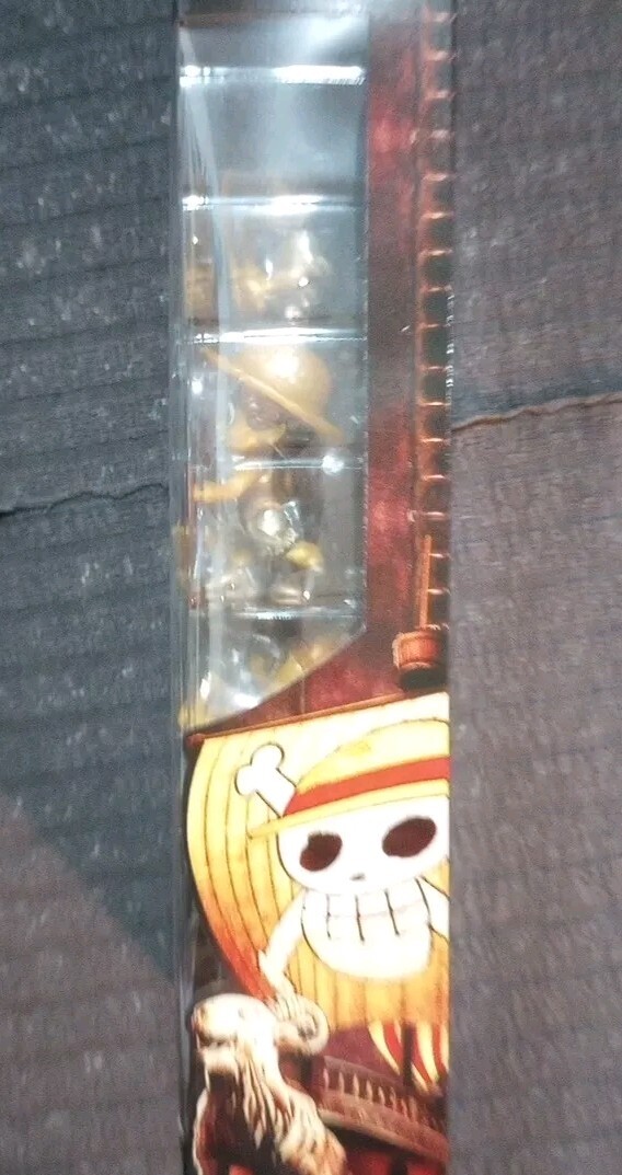Foto 9 di 16
