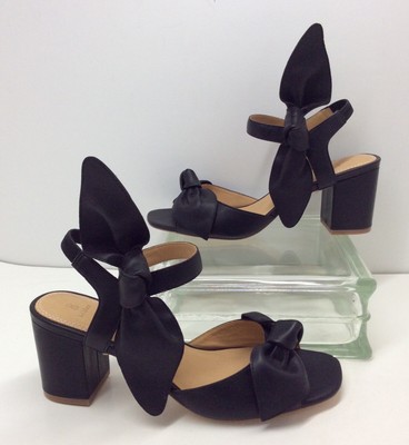 bill blass carmen bow heels
