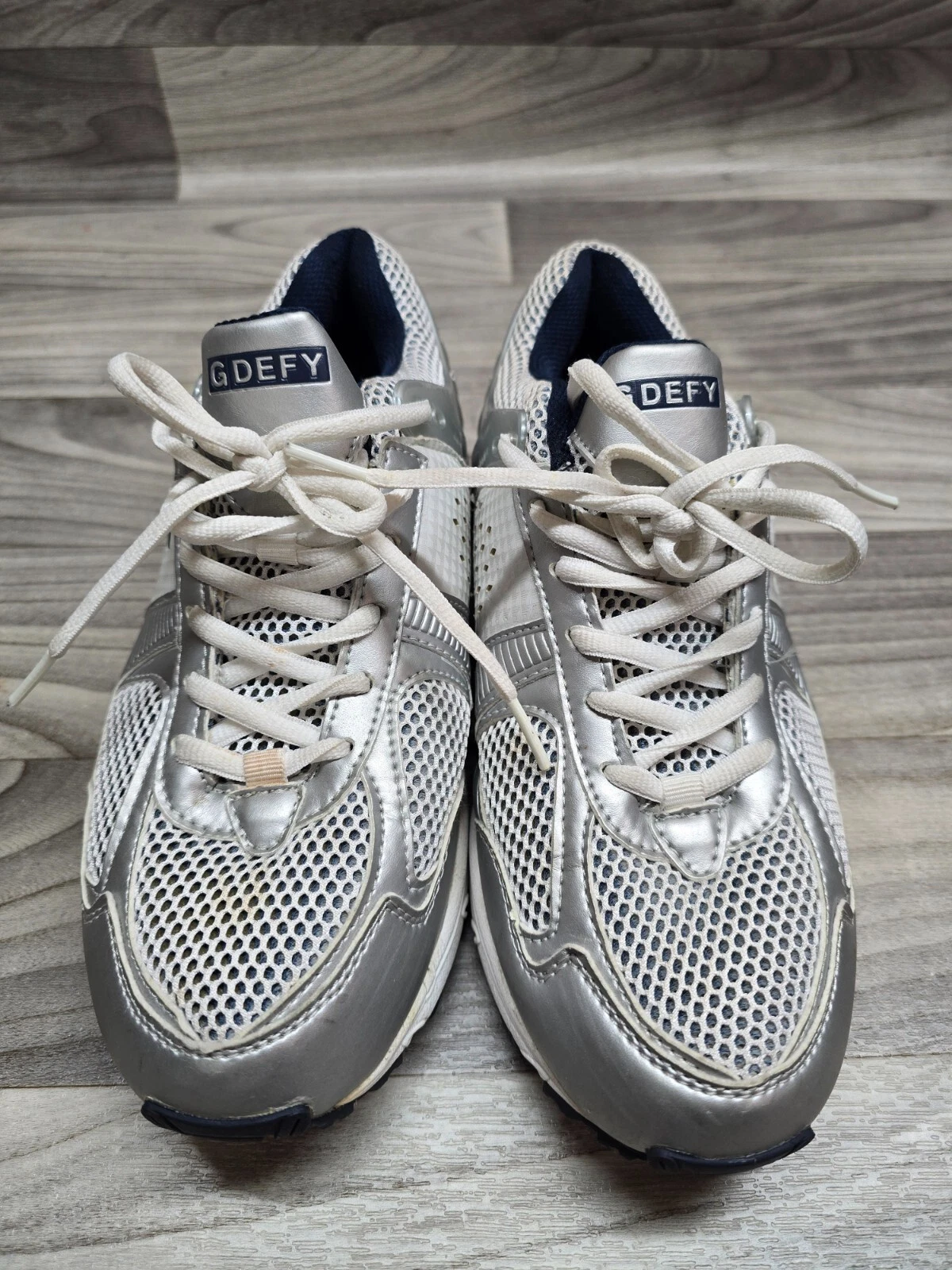 Gravity Defyer Mens Sz 7.5 Walking Shoes Silver White TB902MWBS Low Top LaceUp