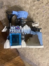 imaginext mr freeze headquarters