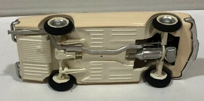 Kit Airfix Mercedes 280 SL – 1/32 – Montées – Réf 208C (occasion)