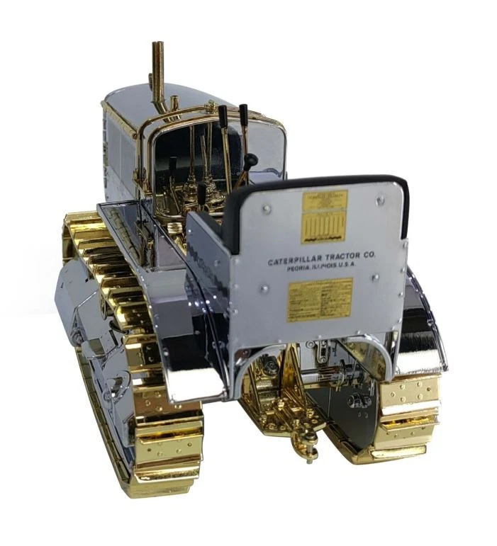 DIECAST MASTERS, Toro CATERPILLAR D8 Oro, 1/16,  DCM85760 - Immagine 4 di 4