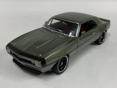 1/18 GMP Chevrolet Camaro 1968 Straße Kampfflieger G1800317 IN Grün 996 PC #131