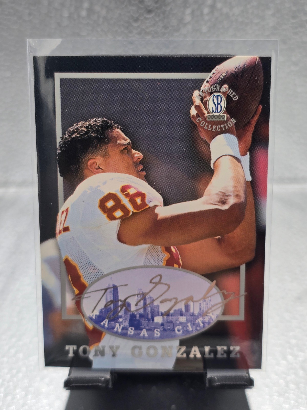 1997 Score Board Autographed Collection Tony Gonzalez Rookie #48!