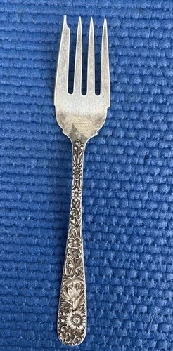 Antique S Kirk & Son Sterling Silver Floral Repoussé Fork 1.18 oz (33.5g) 6 1/4”