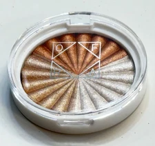 OFRA X NIKKIETUTORIAL EVERGLOW HIGHLIGHTER PRESSED POWDER BRONZE PEARL CHAMPAGNE