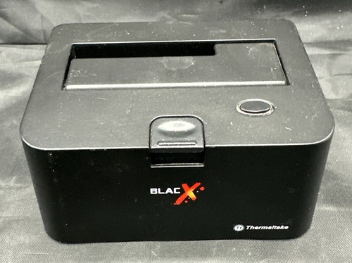 BlacX Thermaltake 2.5"/3.5" SATA HDD & USB Docking System B5 - Picture 2 of 5