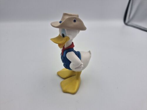 Disney Donald Duck Safari Expedition Animal Kingdom Explorer 3 1/2" Figure - Picture 2 of 13