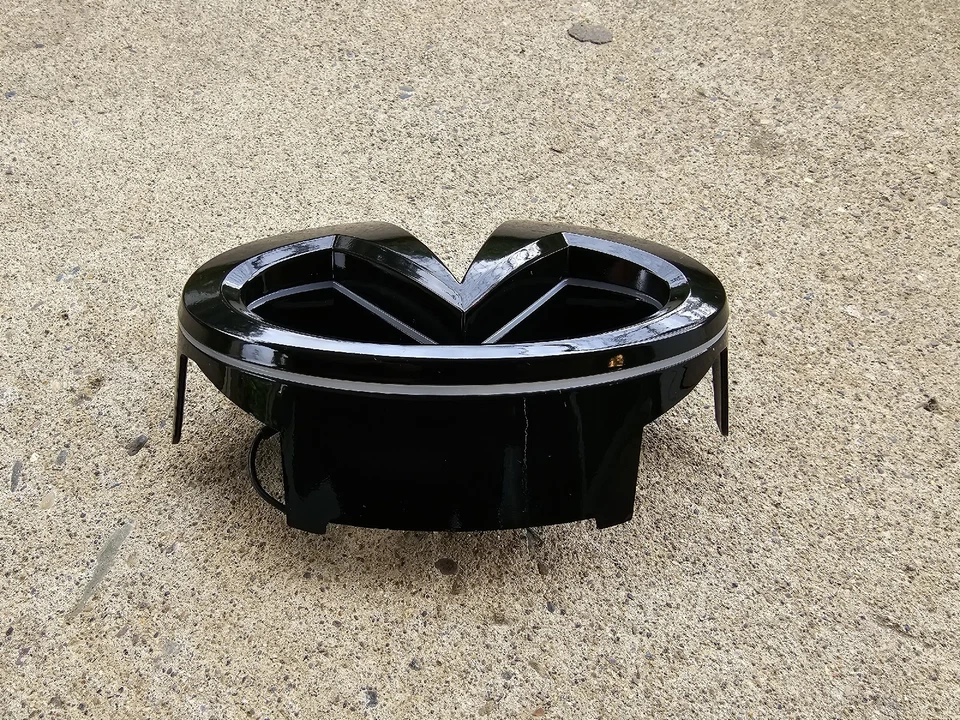 FOR 2008-2013 INFINITI G37 COUPE 14-15 Q60 ONLY White LED Front Grill Emblem. - Image 4 of 4