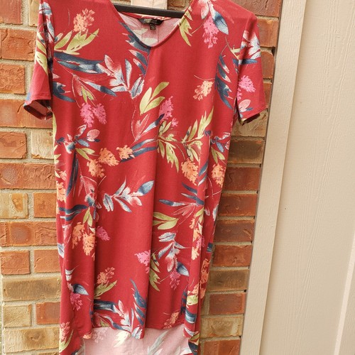 CHRISTIAN SIRIANO Women’s Size X Large Floral Short Sleeve Dress Hi Low Stretch