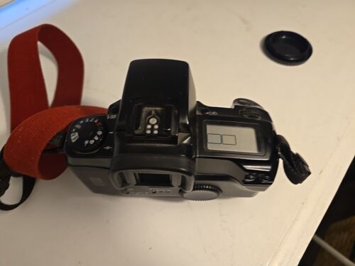 Canon 5 QD Quartz Date 35mm SLR Film Camera w Strap - Picture 4 of 9
