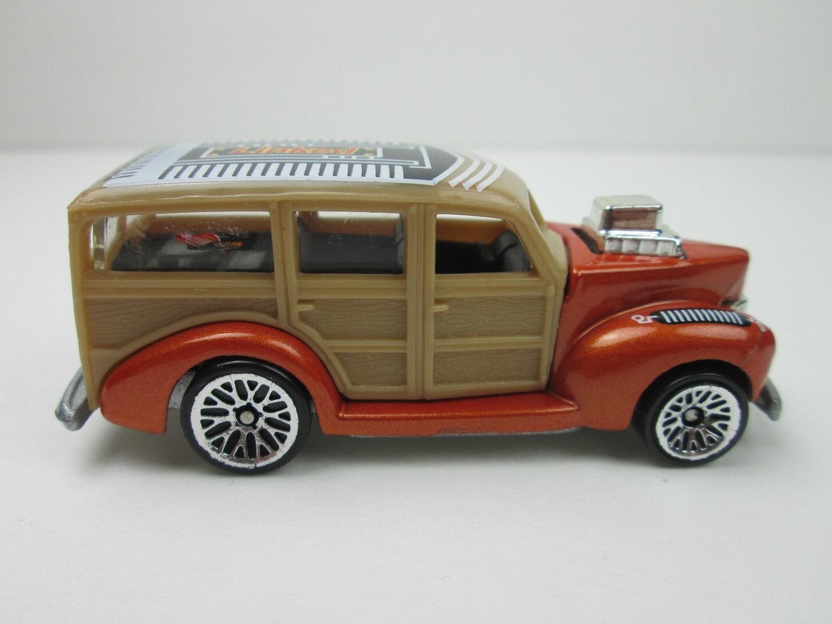 Hot Wheels Mattel, Inc. 1979 Woody Roadster Linked Made in