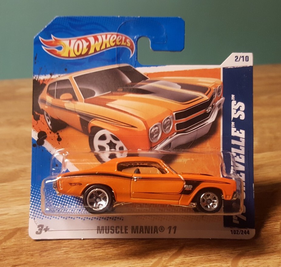 Hot Wheels '70 Chevy Chevelle SS 454 Orange 1:64 Scale New 2011