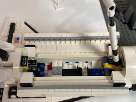 Lego Creator Expert 2010 Shuttle Adventure 10213 READ FULL DESCRIPTION