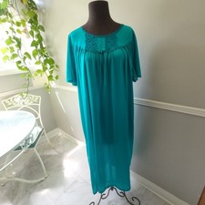 Vintage Nightgown Fundamentals Green Lace Housecoat Gown M Nylon Cottagecore