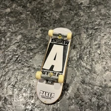 Vintage Tech Deck Andrew Reynolds Fingerboard Baker Toy Skateboard Skater