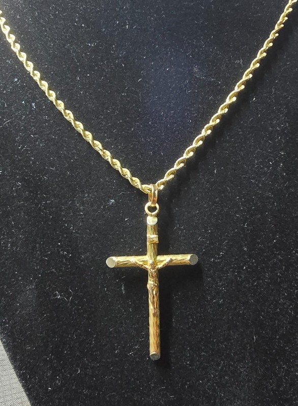 14 karat solid gold textured surface crucifix pendant on a 14 karat chain (N9SZ)