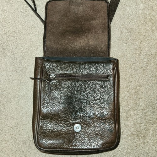 Borsa a tracolla classica anni 90 Eddie Bauer in pelle marrone scuro con ciottoli - Foto 5 di 12