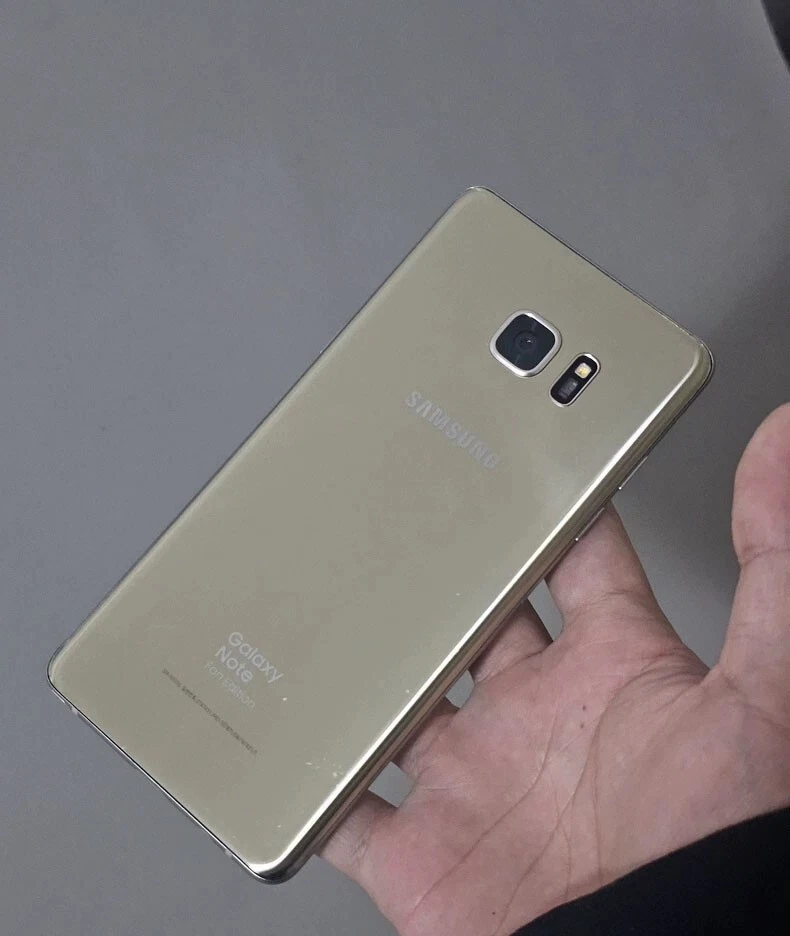 Gut funktionierendes Samsung Galaxy Note 7 FE -64GB- Gold Platinum (entsperrt) Android - Bild 2 von 4