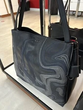 NEW Tumi Georgica JODYS 100% LEATHER Tote Crossbody Bag BLACK LIQUID EMBROIDERY