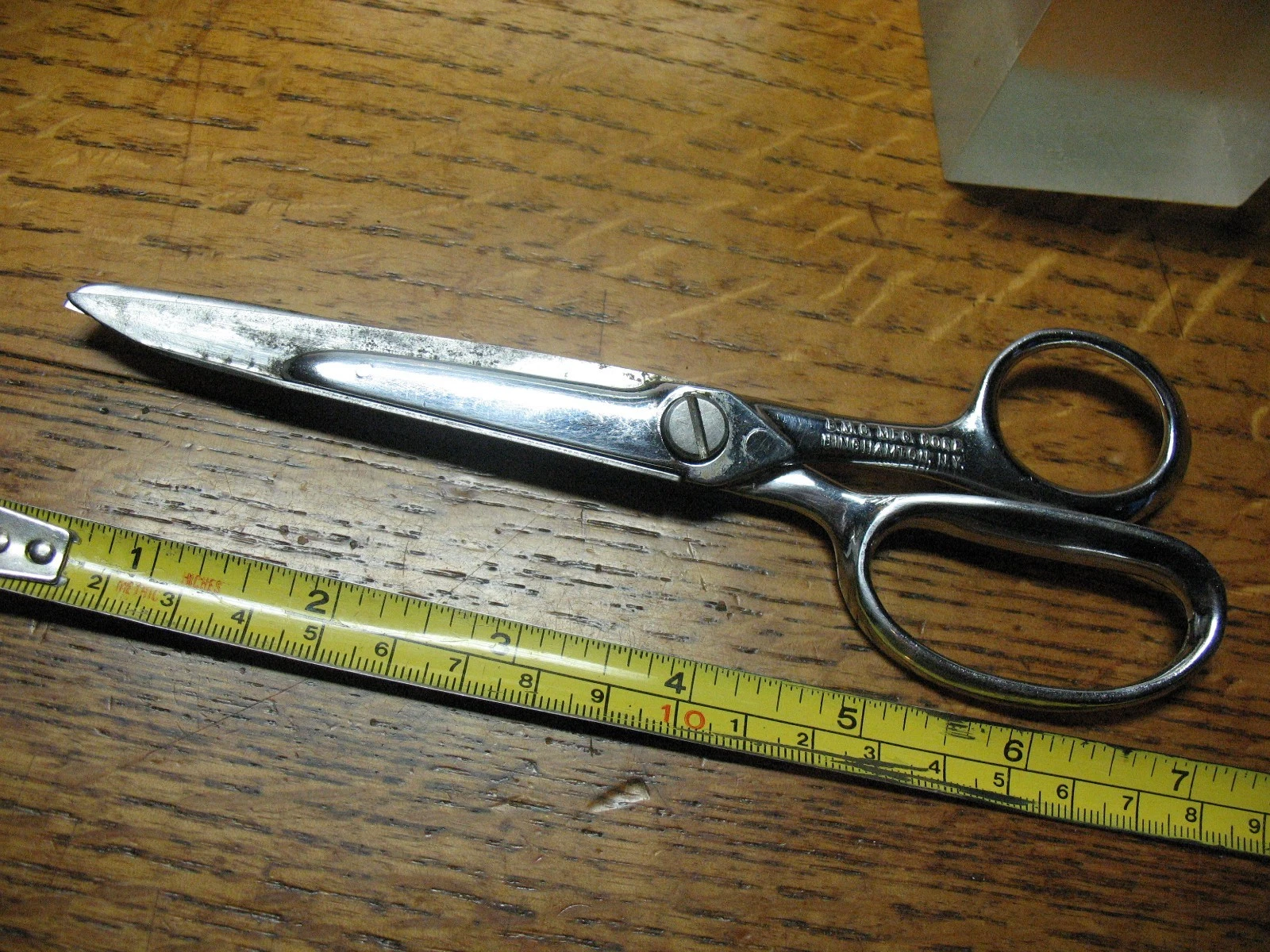 B. M. C. CHANGE - A - BLADE SCISSORS PAT. 2382341 SOLID SHARP