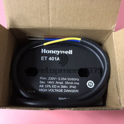 ONE New   ET401A Ignition Transformer In Box #D4