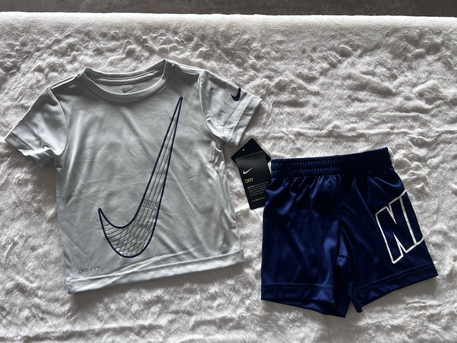 NIKE Sportswear Toddler Boy’s DRI-FIT Shirt & Shorts Outfit, 2-piece set, 2T