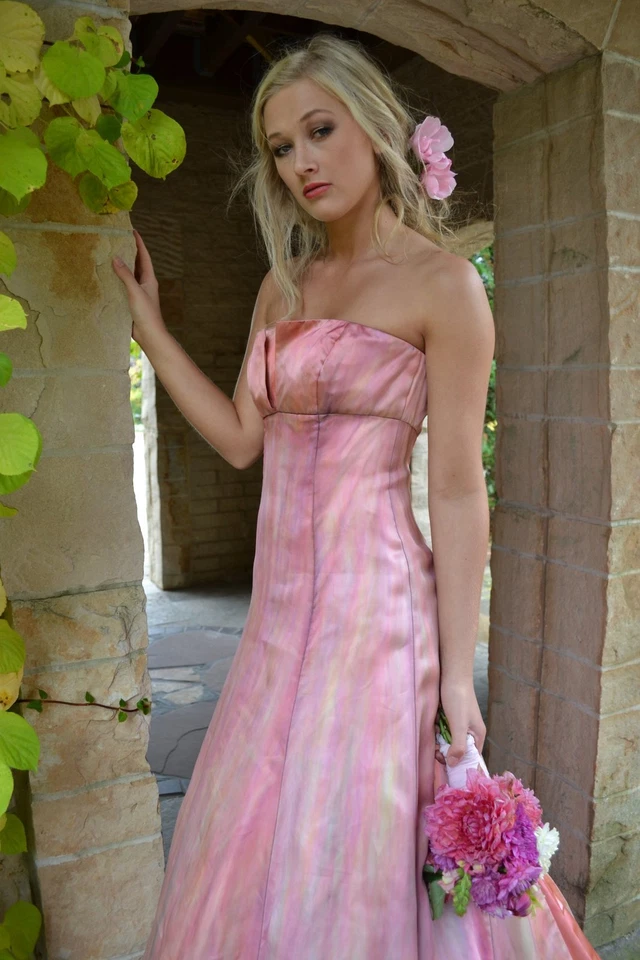 NUEVO Vera Wang Vestido de Novia Vestido Rosa Rosa Blanco Marfil Lavanda Malva 2 4 6 Foto 2 de 4