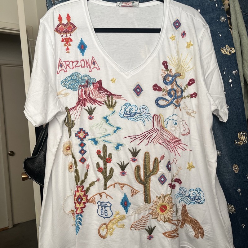 NWT Johnny Was White M Embroidered T-shirt Arizona