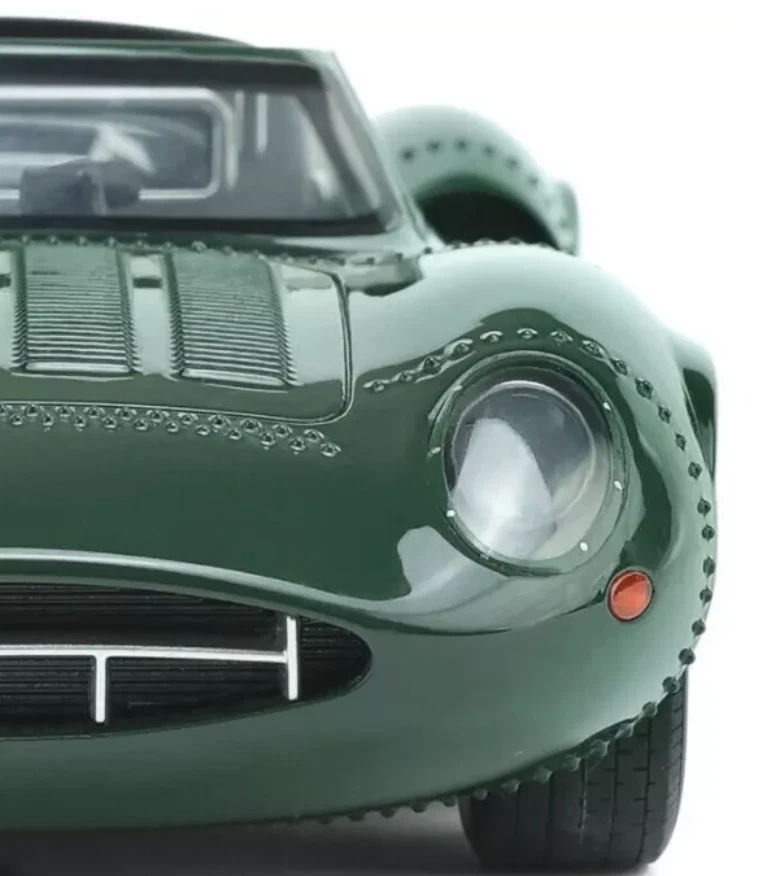 Coche de carreras Jaguar 1961Racing12Hot Rod Racer24Type43GT1E18 modelo conceptual construido a medida Foto 3 de 4