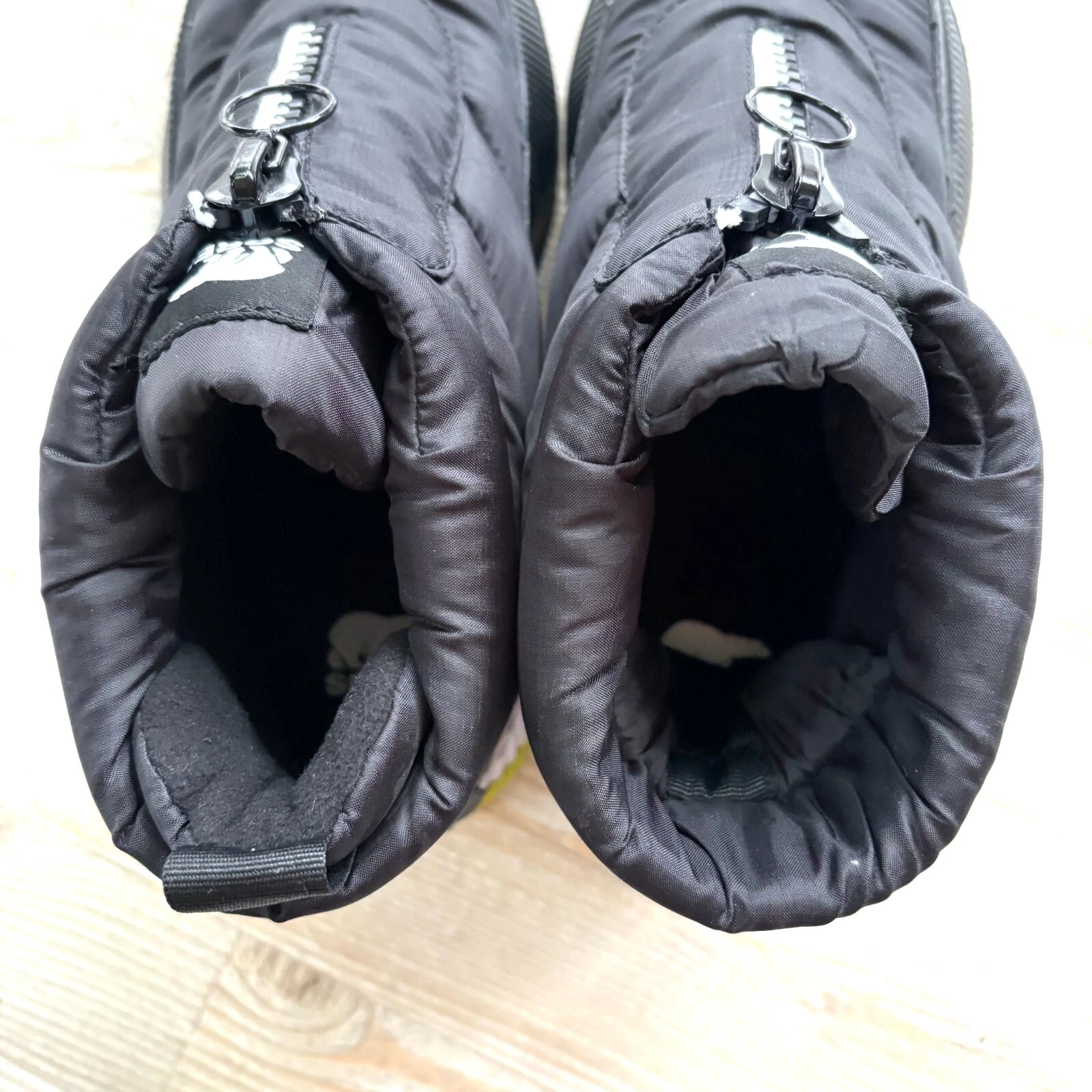 sorel out n about iii puffy waterproof zipper boots