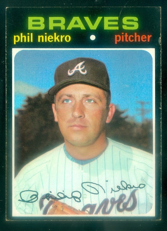 1971 Topps #30 Phil Niekro Baseball Card EX Condition