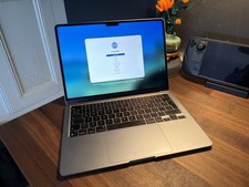 Apple MacBook Air  13.6 inch (256GB SSD M2 8GB) Laptop - Space Grey